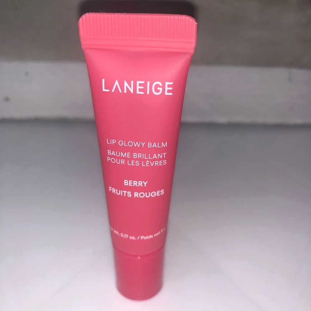 LANEIGE Mini Lip Glowy Balm - Berry - Picture 2 of 4